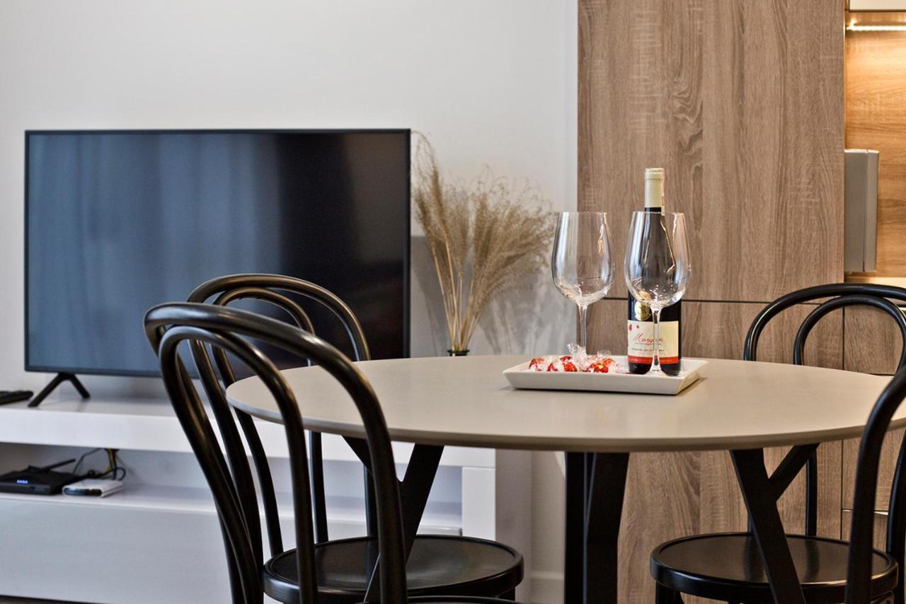Goclaw P&O Serviced Apartments Warsaw Exterior photo